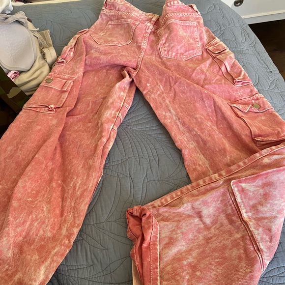 FASHIONNOVA PINK CARGOS - Picture 2 of 5